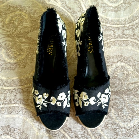 Lauren Ralph Lauren Shoes - Ralph Lauren black linen espadrille with white embroidered floral motif. Size 8